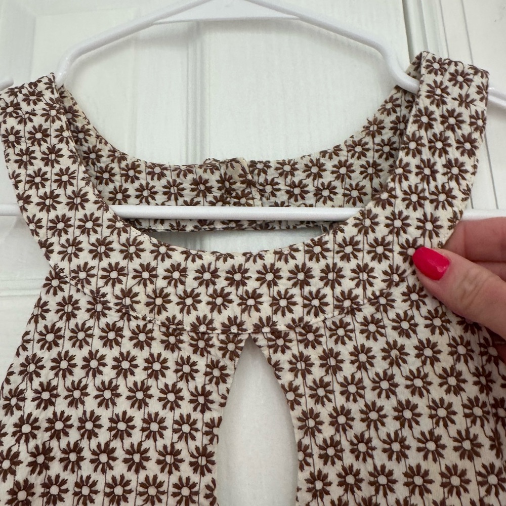 Keyhole Floral Peplum Blouse - Cream - Picture 3 of 8